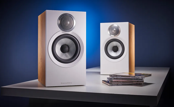 Bowers & Wilkins 607